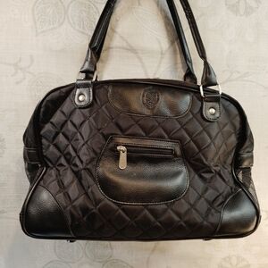 Sherpa Elegant Pet Carrier Black Quilted  Bag